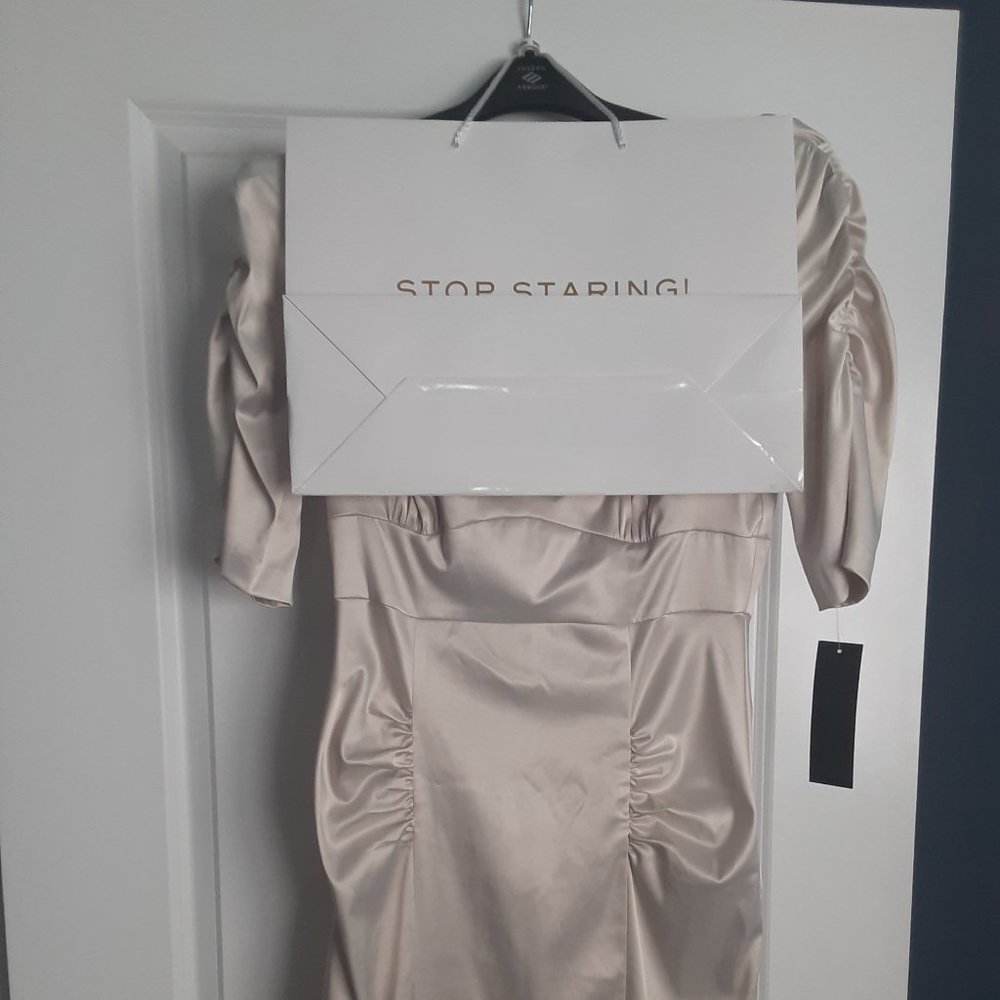Casablanca Fitted Satin Vintage Pinup Dress - Picture 2 of 6